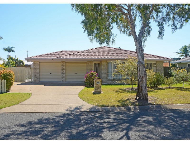 20 Vicki Parade, Torquay QLD 4655