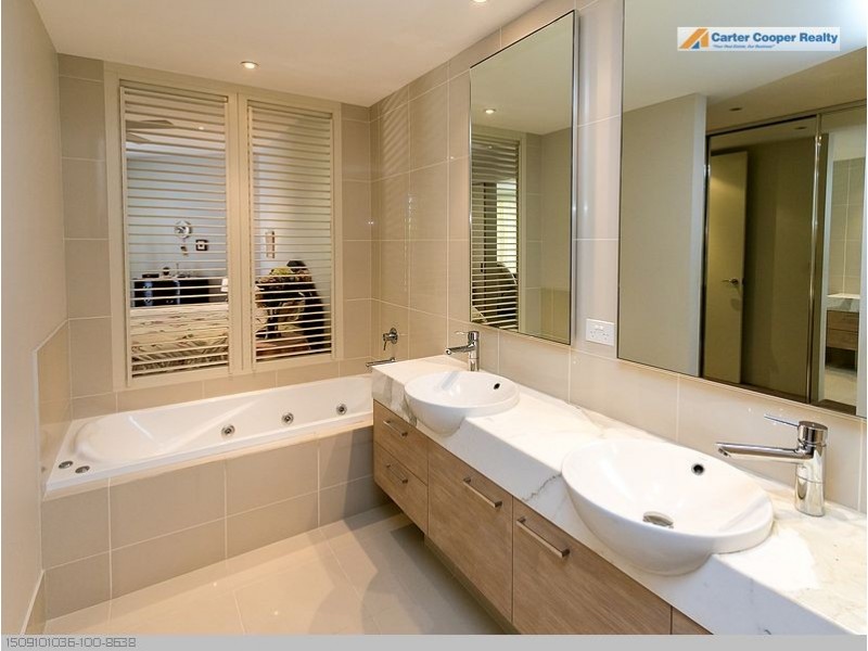 209/468 Esplanade, Torquay QLD 4655