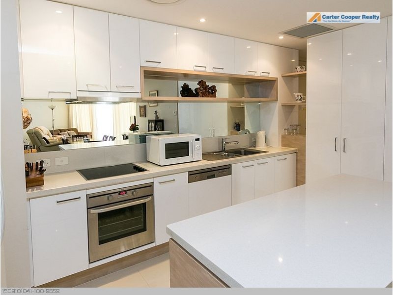 209/468 Esplanade, Torquay QLD 4655