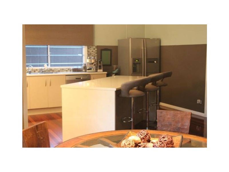 32 Ann Street, Torquay QLD 4655