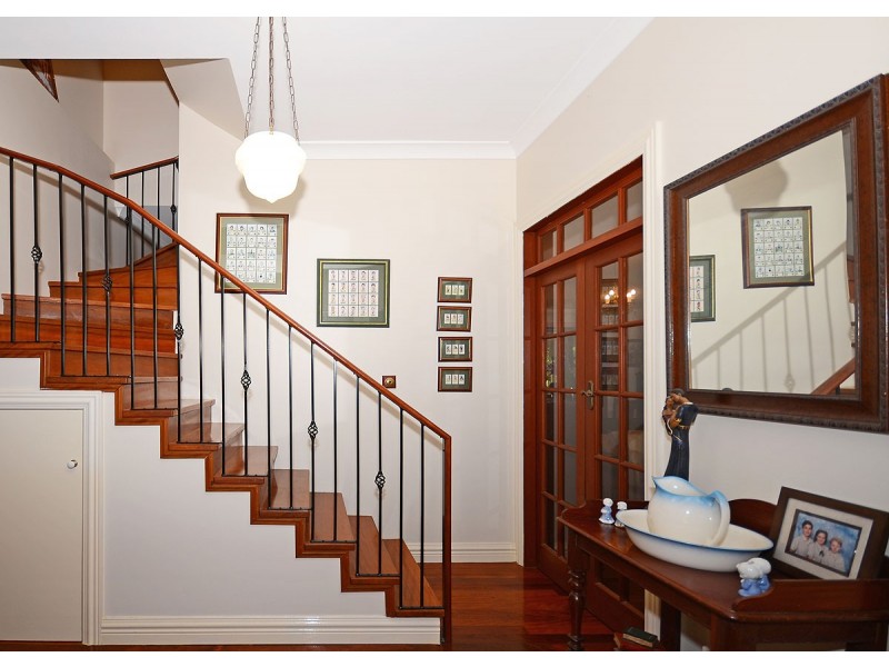 10 Burralong Drive, Wondunna QLD 4655