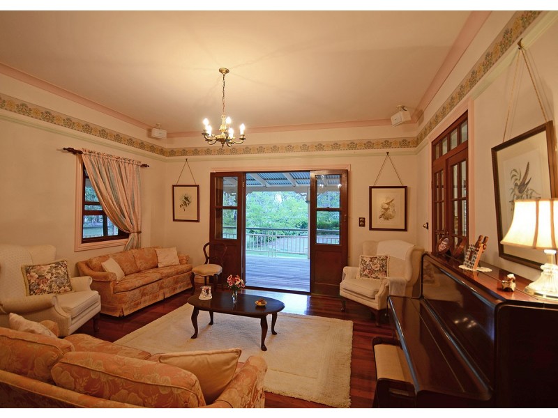 10 Burralong Drive, Wondunna QLD 4655