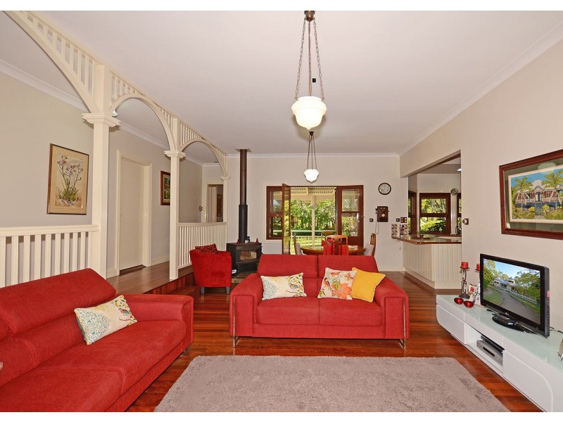 10 Burralong Drive, Wondunna QLD 4655