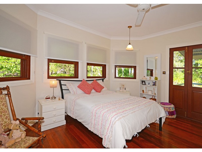 10 Burralong Drive, Wondunna QLD 4655