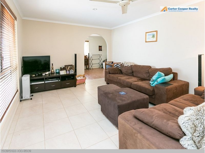 17 Elliot Court, Eli Waters QLD 4655