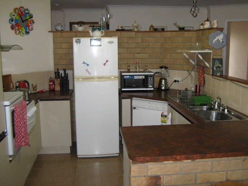 19 Pineapple Avenue, Torquay QLD 4655