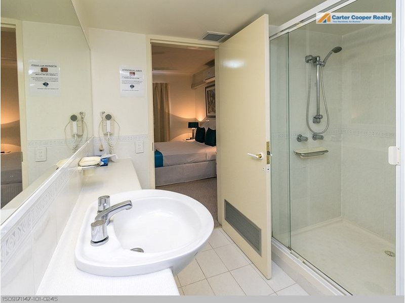 11/451 Esplanade, Torquay QLD 4655