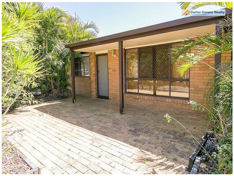 2 Bruce Street, Torquay QLD 4655