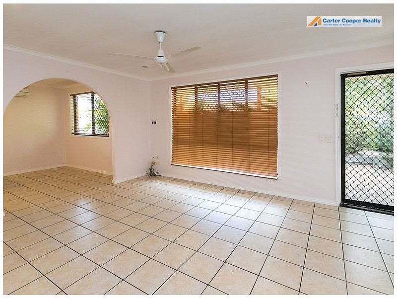 2 Bruce Street, Torquay QLD 4655