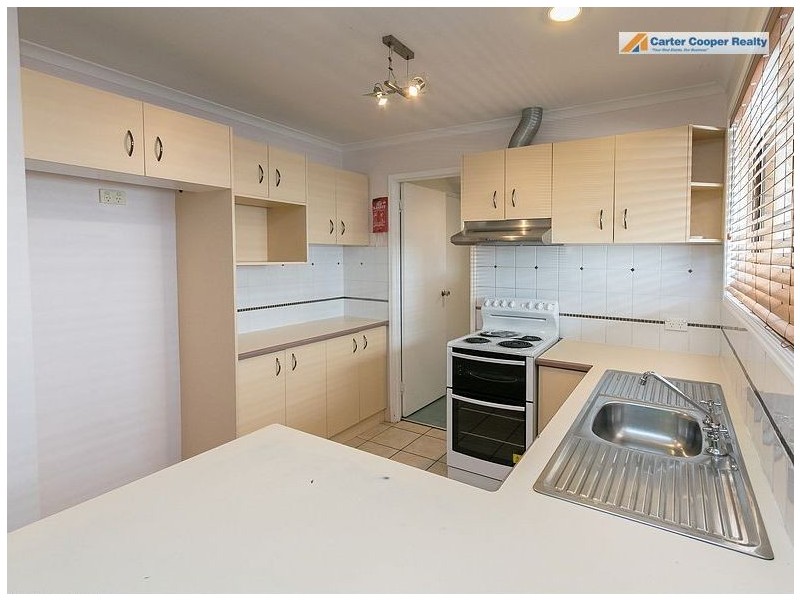 2 Bruce Street, Torquay QLD 4655