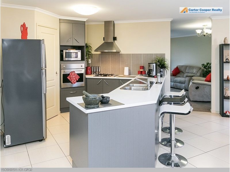 3 Maureen Court, Point Vernon QLD 4655