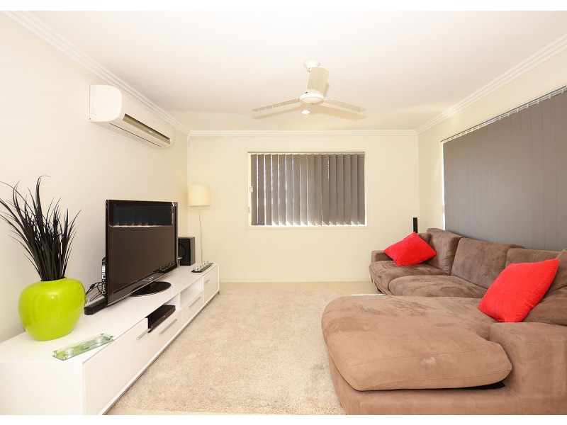 38 Picadilly Circuit, Urraween QLD 4655