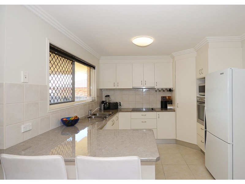38 Picadilly Circuit, Urraween QLD 4655