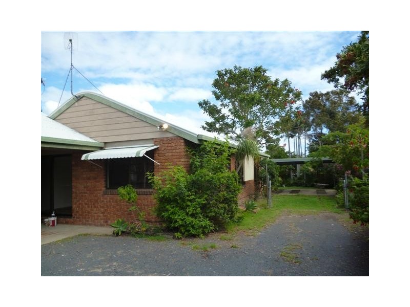 55 Hansen Street, Urangan QLD 4655