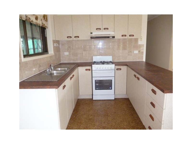 55 Hansen Street, Urangan QLD 4655