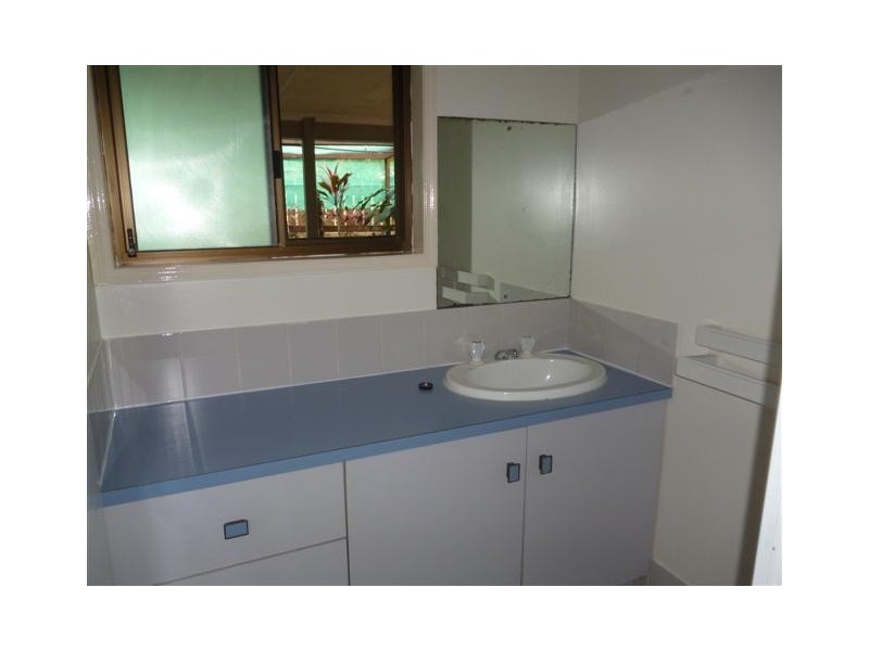 55 Hansen Street, Urangan QLD 4655