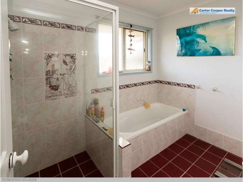 182 Pulgul Street, Urangan QLD 4655