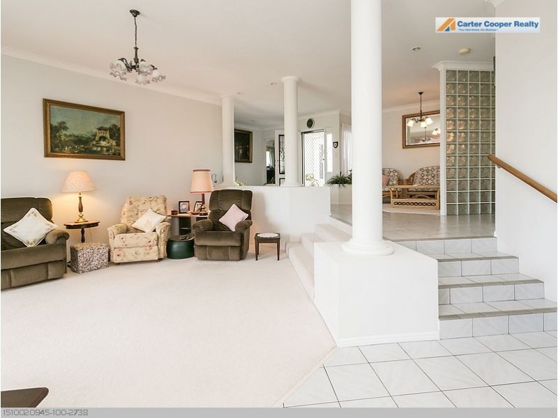 27 Royal Drive, Kawungan QLD 4655