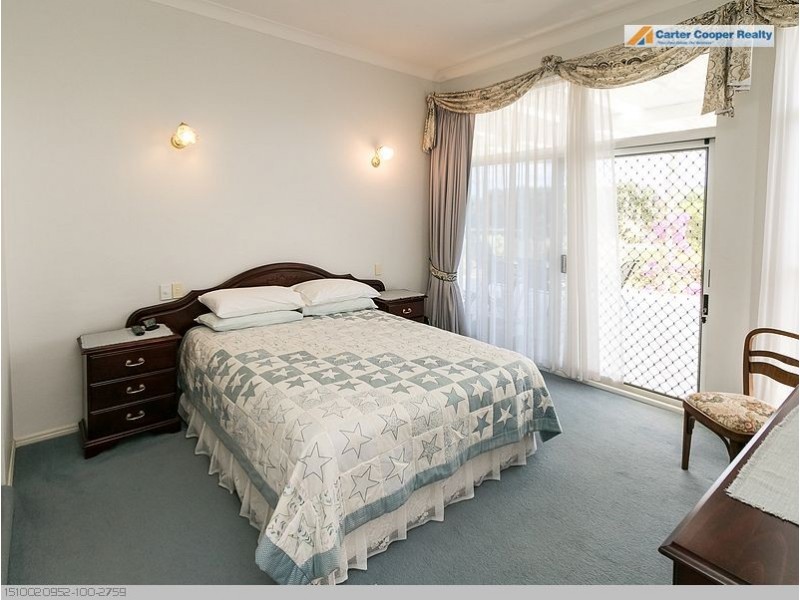 27 Royal Drive, Kawungan QLD 4655