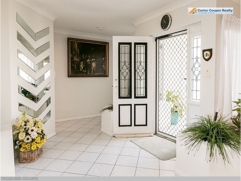 27 Royal Drive, Kawungan QLD 4655