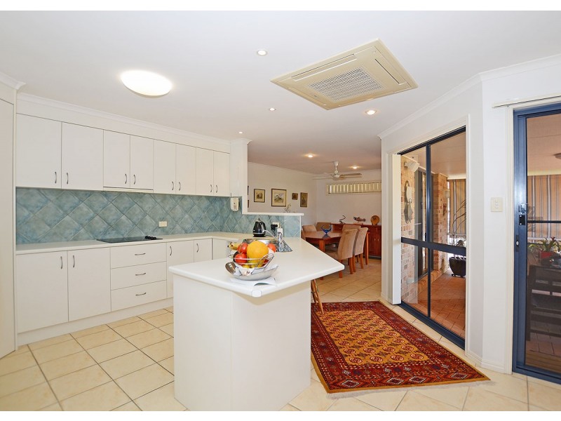 1 Florida Court, Torquay QLD 4655