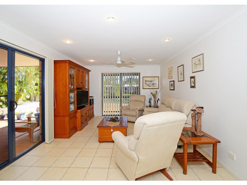 1 Florida Court, Torquay QLD 4655