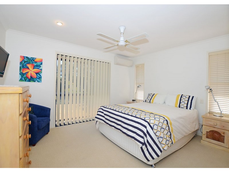 1 Florida Court, Torquay QLD 4655