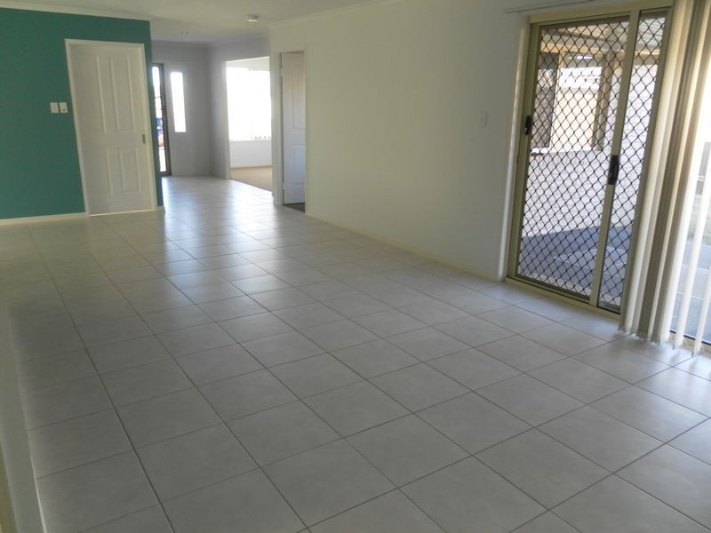 32 Bounty Circuit, Eli Waters QLD 4655