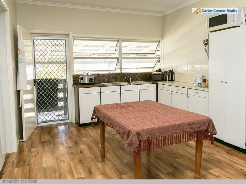 20 Kent Street, Urangan QLD 4655