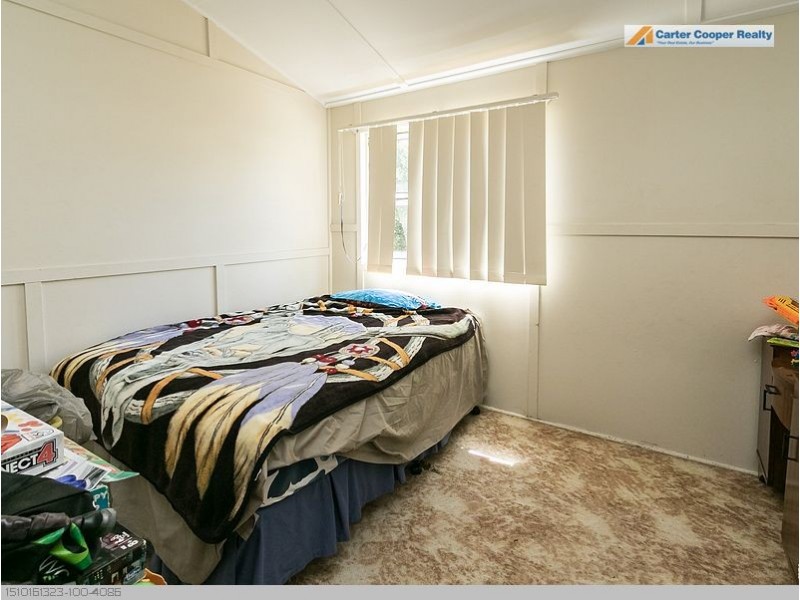 20 Kent Street, Urangan QLD 4655