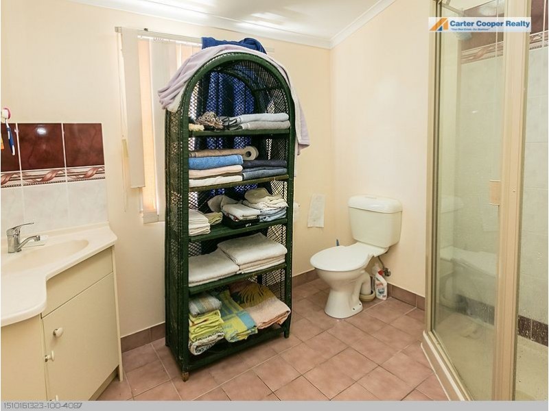 20 Kent Street, Urangan QLD 4655