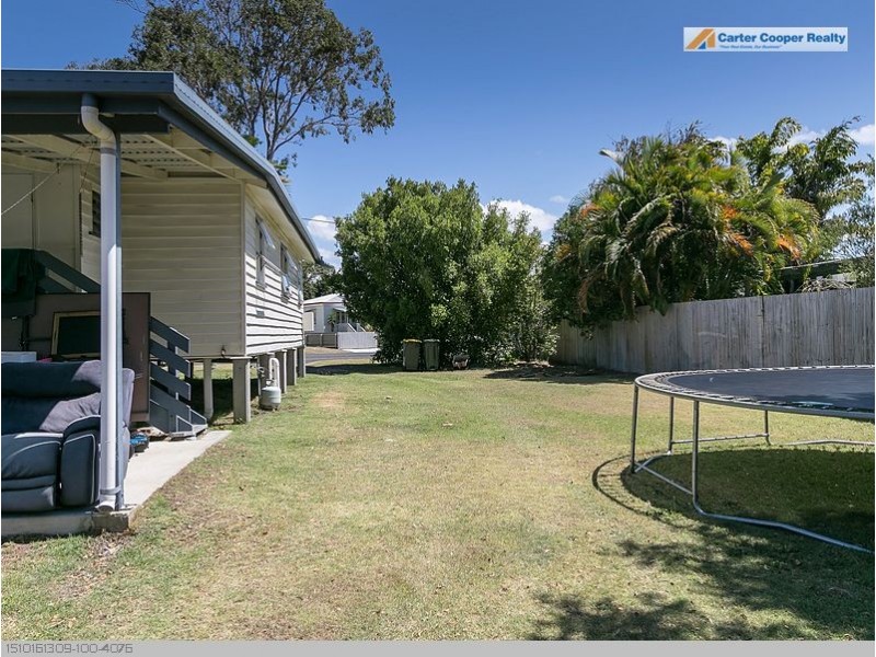 20 Kent Street, Urangan QLD 4655