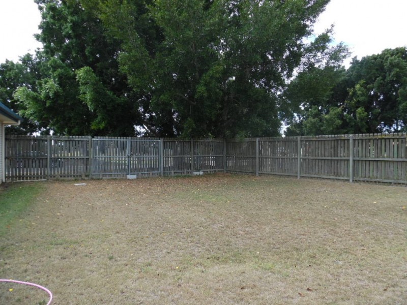 17 Chancellor Drive, Urraween QLD 4655