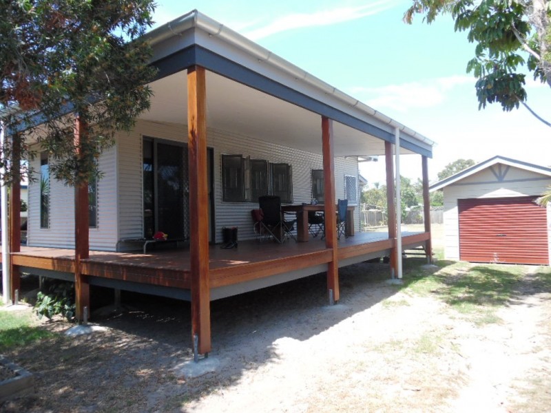 49 King Street, Urangan QLD 4655