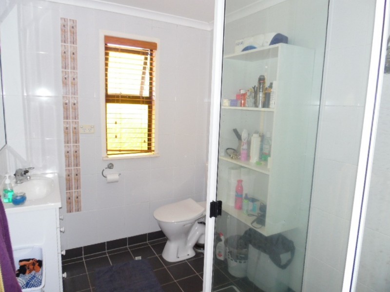 49 King Street, Urangan QLD 4655