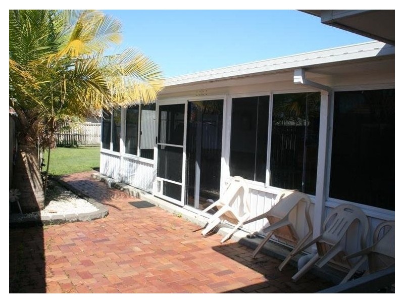 77 Ibis Blvd, Eli Waters QLD 4655