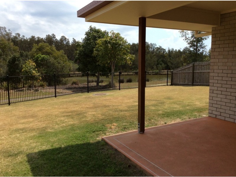 32 Spinnaker Drive, Point Vernon QLD 4655