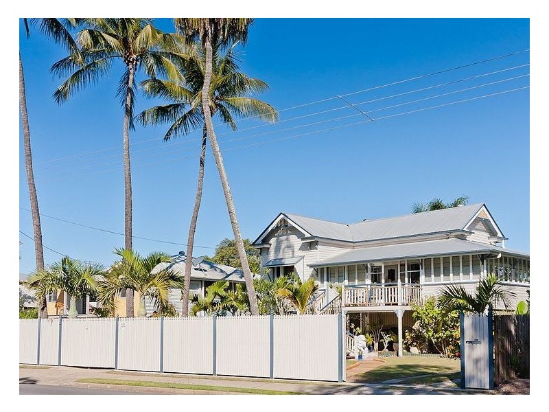 531 Charlton Esplanade, Urangan QLD 4655