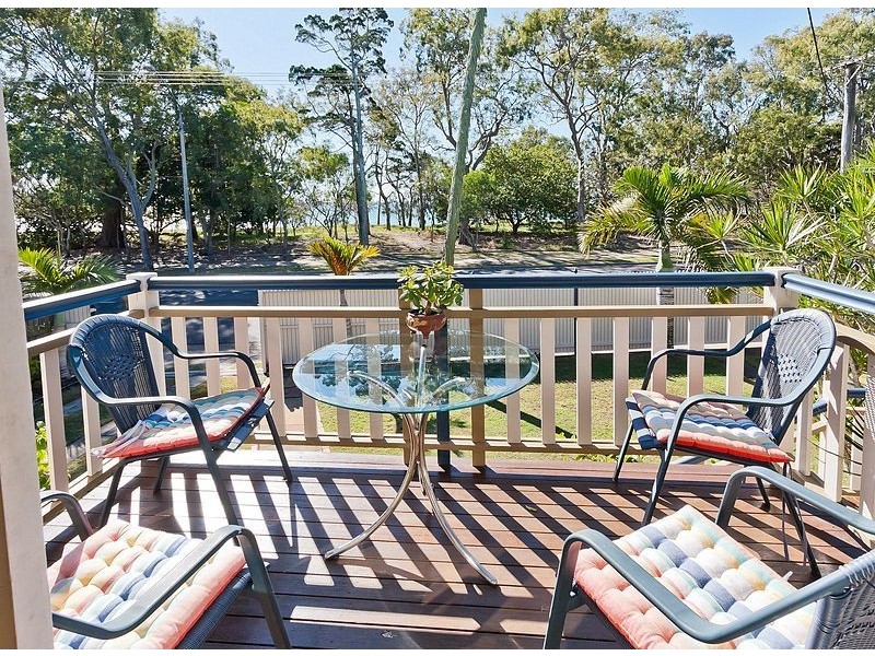 531 Charlton Esplanade, Urangan QLD 4655