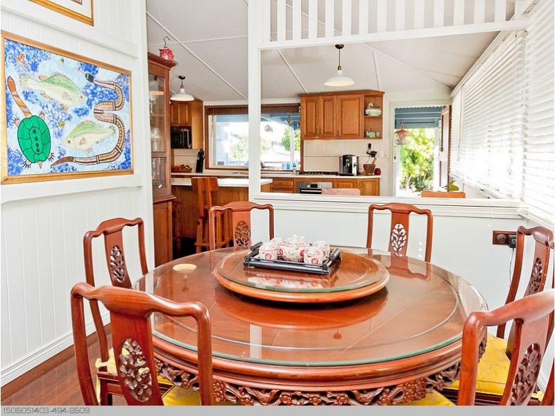 531 Charlton Esplanade, Urangan QLD 4655