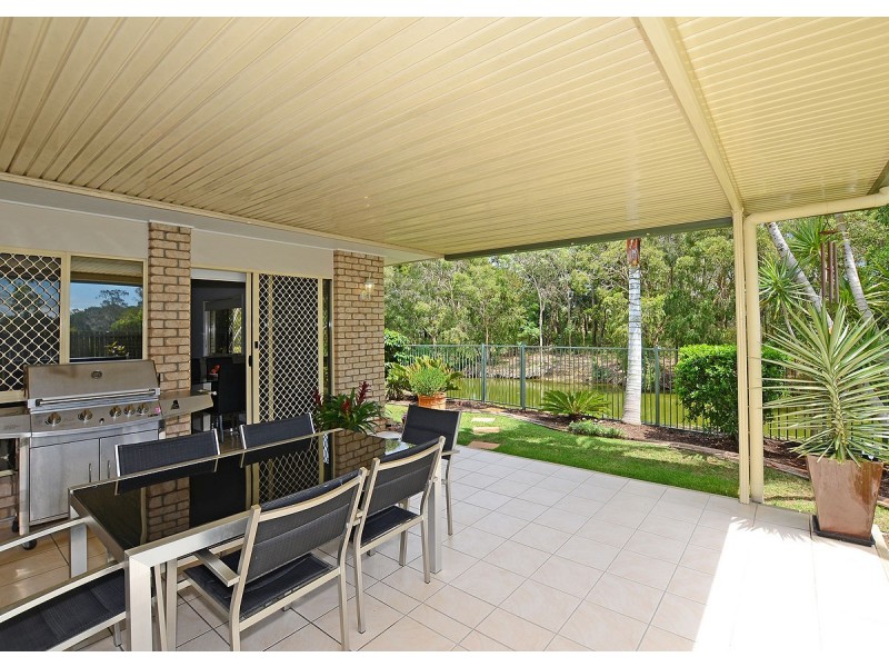 8 Daphne Court, Torquay QLD 4655