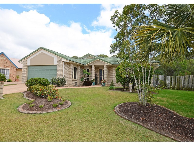 8 Daphne Court, Torquay QLD 4655