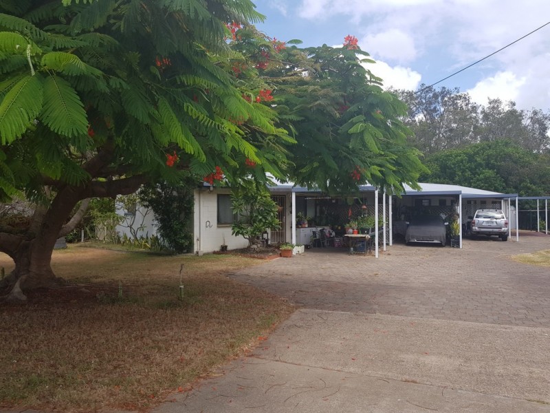 17-19 Bideford Street, Torquay QLD 4655