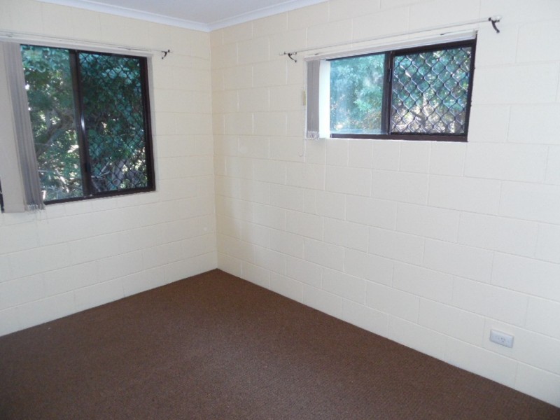 17-19 Bideford Street, Torquay QLD 4655