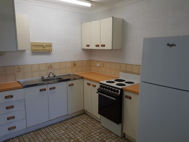 17-19 Bideford Street, Torquay QLD 4655