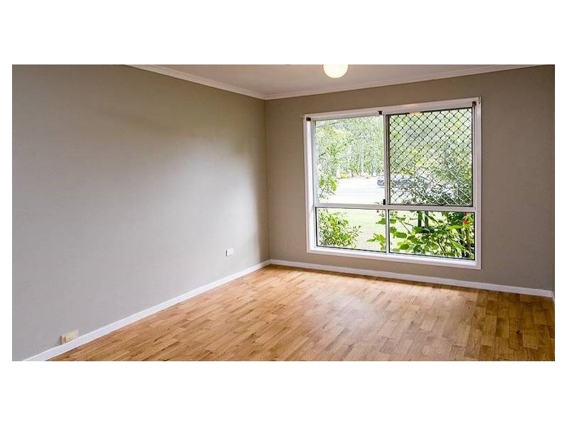 16 Garden Drive, Urangan QLD 4655