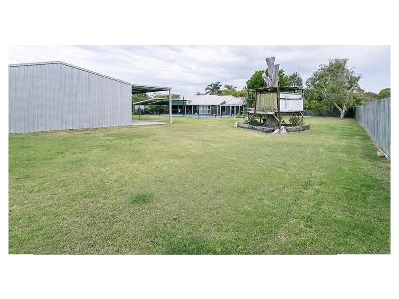 16 Garden Drive, Urangan QLD 4655