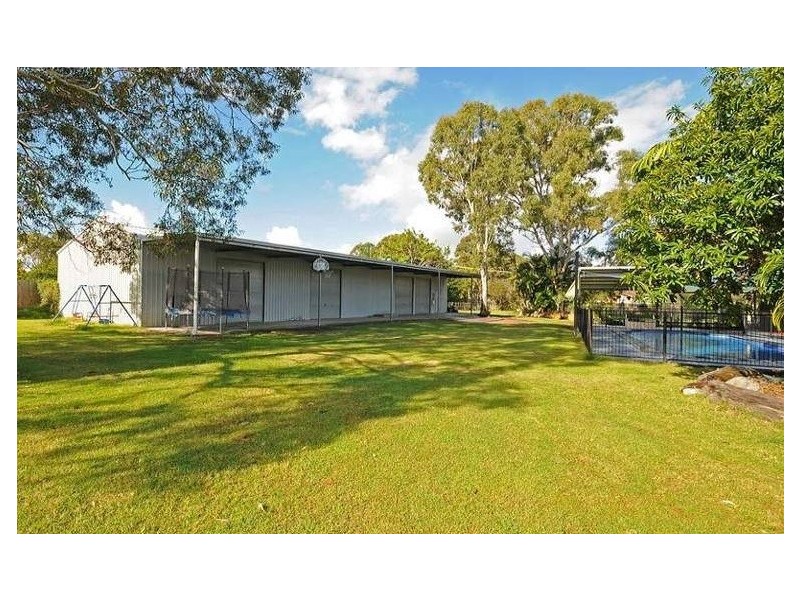 16 Garden Drive, Urangan QLD 4655