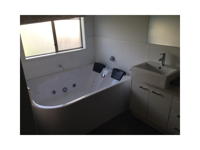 21 Heathland Avenue, Wondunna QLD 4655