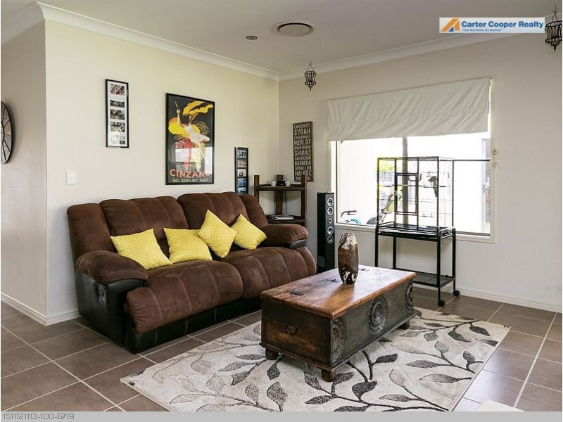 21 Heathland Avenue, Wondunna QLD 4655